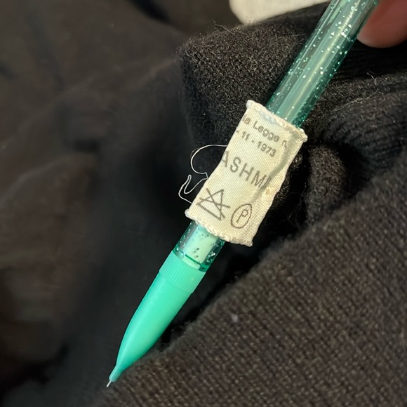 Vintage Gianni Versace Cashmere Sweater Womens Medium Rhinestones Old Money - Picture 6 of 15